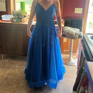 Elegant Blue Lace Evening Gown